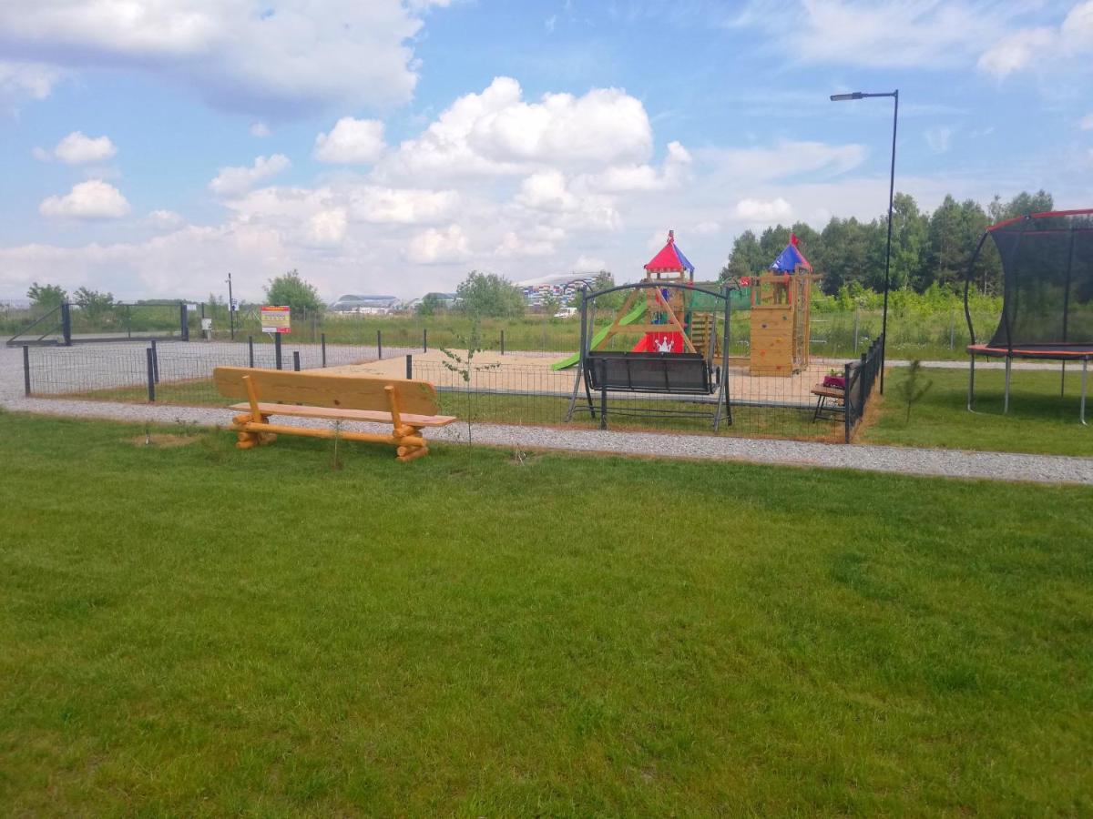 Grabska Osada Apartamenty - 100M Od Suntago Park-Domki Ogrzewane Caloroczne Mszczonow Ngoại thất bức ảnh